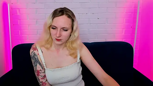 LikiLips online show from 11-07-25, 01:16