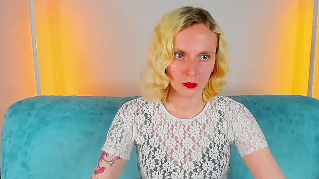 LikiLips online show from 05-29-26, 08:12