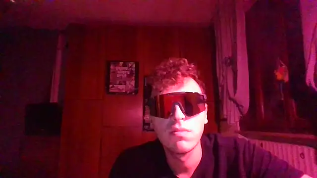 Kaeell online show from 10-18-25, 03:20