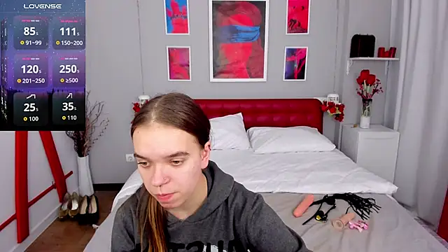 Snapshot of KamilaPeach chatting on 10-08-25, 10:46 KamilaPeach online show from 10-08-25, 10:46