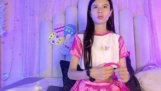 Snapshot of SweetRenata_ chatting on 06-13-26, 11:41 SweetRenata online show from 06-13-26, 11:41