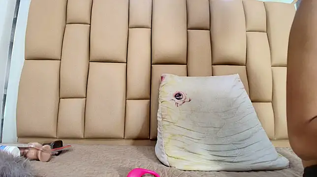 hannah teehn online show from 12-20-25, 07:10