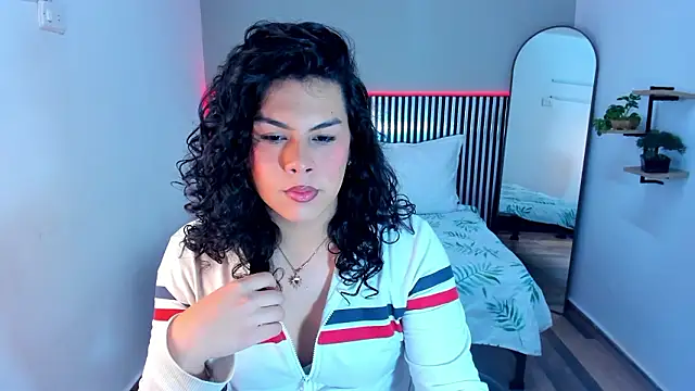 Snapshot of Little_Alli chatting on 01-31-26, 07:45 Little Alli online show from 01-31-26, 07:45