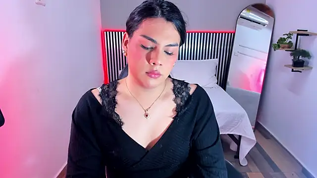 Snapshot of Little_Alli chatting on 02-02-26, 10:41 Little Alli online show from 02-02-26, 10:41