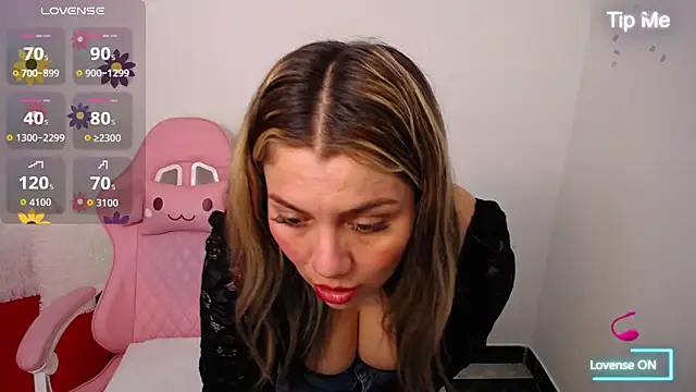 Snapshot of Isabella_wish1 chatting on 11-07-25, 08:09 Isabella wish1 online show from 11-07-25, 08:09