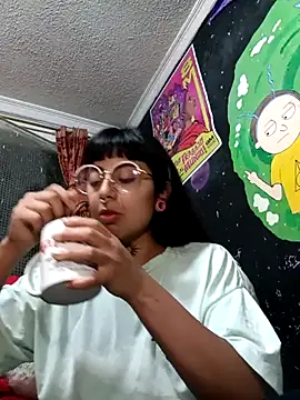 Horny Eimy online show from 10-10-25, 04:55
