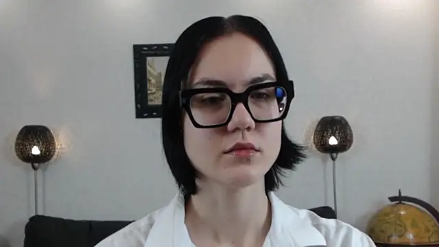 Marie Fitch online show from 11-28-25, 02:47