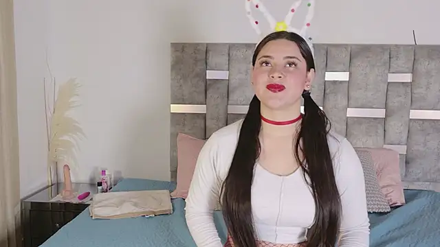 Snapshot of JulietaTorres_ chatting on 11-06-25, 03:51 JulietaTorres online show from 11-06-25, 03:51