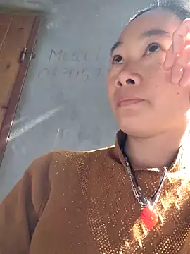 gio-thu online show from 11-28-25, 06:05