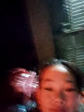 gio-thu online show from 12-22-25, 12:24