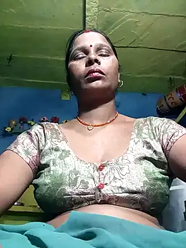 Snapshot of Rt_shreya chatting on 10-18-25, 06:19 Rt shreya online show from 10-18-25, 06:19