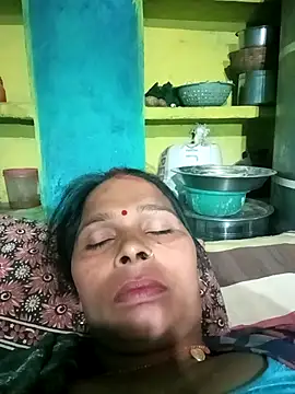 Snapshot of Rt_shreya chatting on 11-06-25, 05:25 Rt shreya online show from 11-06-25, 05:25