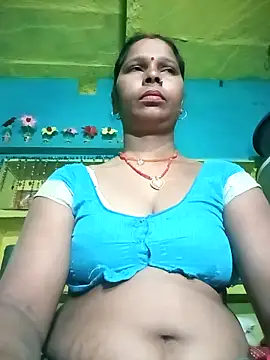 Snapshot of Rt_shreya chatting on 11-13-25, 11:14 Rt shreya online show from 11-13-25, 11:14