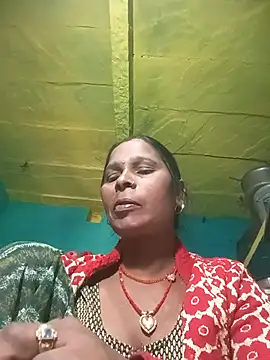 Snapshot of Rt_shreya chatting on 11-19-25, 04:45 Rt shreya online show from 11-19-25, 04:45