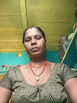 Snapshot of Rt_shreya chatting on 11-20-25, 06:35 Rt shreya online show from 11-20-25, 06:35