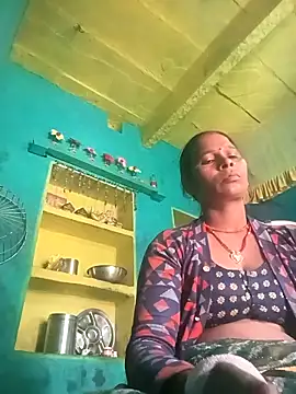 Snapshot of Rt_shreya chatting on 11-25-25, 03:50 Rt shreya online show from 11-25-25, 03:50