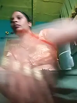 Snapshot of Rt_shreya chatting on 12-14-25, 04:12 Rt shreya online show from 12-14-25, 04:12