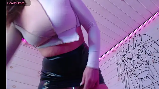 Snapshot of CandyBunie chatting on 02-14-26, 03:03 CandyBunie online show from 02-14-26, 03:03