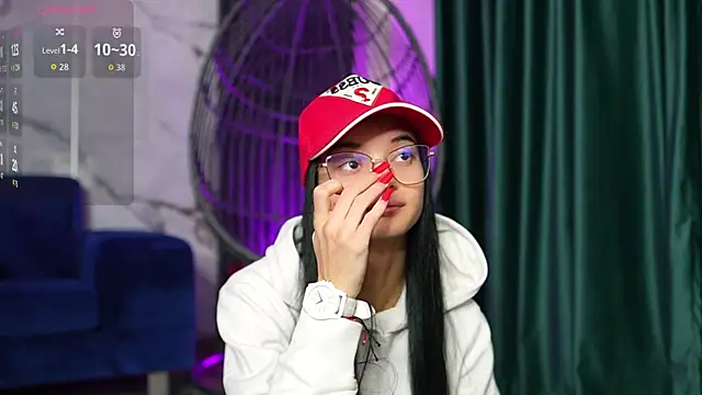 Snapshot of RachelRavee chatting on 10-19-25, 04:13 RachelRavee online show from 10-19-25, 04:13