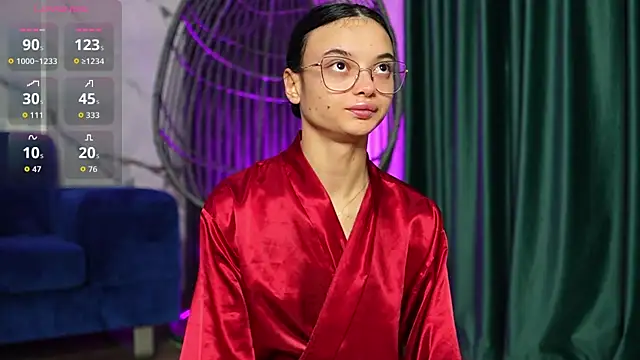 Snapshot of RachelRavee chatting on 10-22-25, 04:24 RachelRavee online show from 10-22-25, 04:24