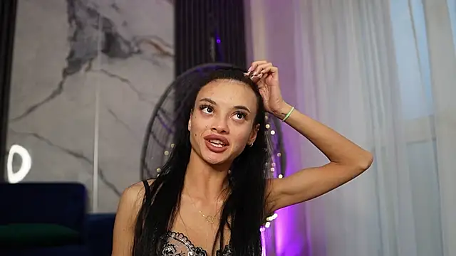 Snapshot of RachelRavee chatting on 11-14-25, 05:28 RachelRavee online show from 11-14-25, 05:28