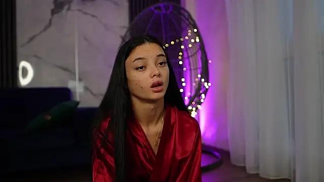 Snapshot of RachelRavee chatting on 11-16-25, 05:13 RachelRavee online show from 11-16-25, 05:13