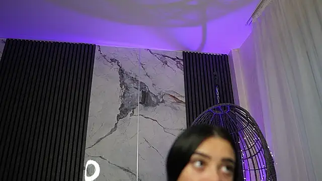 Snapshot of RachelRavee chatting on 11-28-25, 05:32 RachelRavee online show from 11-28-25, 05:32