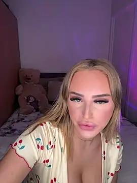 spicycharxx online show from 10-19-25, 10:10