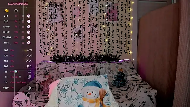 Evaa Braunn online show from 12-22-25, 02:08