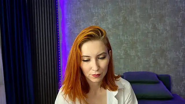 scarleteyes  online show from 11-28-25, 05:32