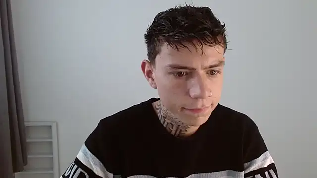 Snapshot of hot_teo_ chatting on 11-29-25, 12:08 hot teo online show from 11-29-25, 12:08