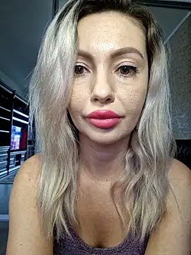 BritanyVegas online show from 11-04-25, 10:36