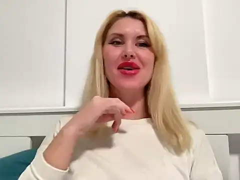 Snapshot of Ilymaris chatting on 02-26-26, 05:34 Ilymaris online show from 02-26-26, 05:34