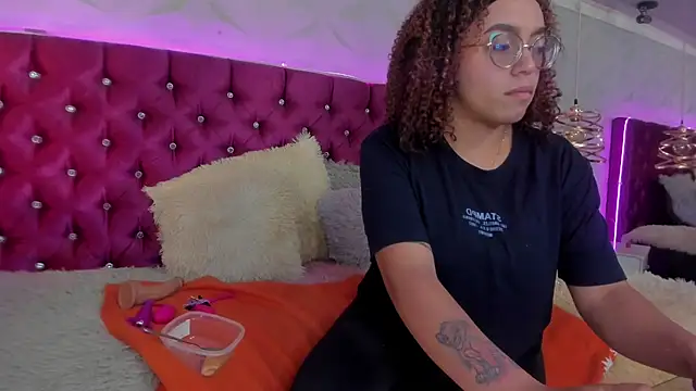 Miamiller 22 online show from 12-05-25, 06:37