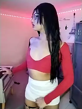 Snapshot of soffigohot chatting on 10-19-25, 04:24 soffigohot online show from 10-19-25, 04:24