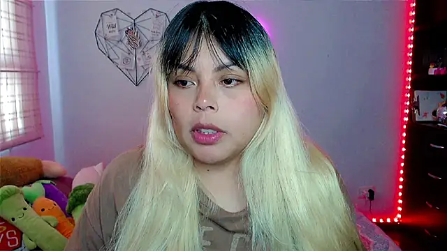 EllieMoonX online show from 12-02-25, 09:32