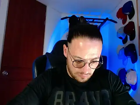 kurt xx online show from 11-18-25, 09:08