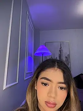 HoneyMollyX online show from 10-19-25, 01:01