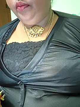 Snapshot of sweetrevathi chatting on 10-15-25, 05:02 sweetrevathi online show from 10-15-25, 05:02