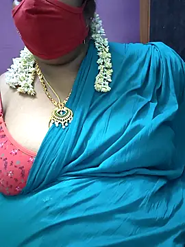 Snapshot of sweetrevathi chatting on 10-27-25, 05:17 sweetrevathi online show from 10-27-25, 05:17