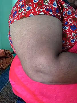 Snapshot of sweetrevathi chatting on 10-29-25, 04:26 sweetrevathi online show from 10-29-25, 04:26