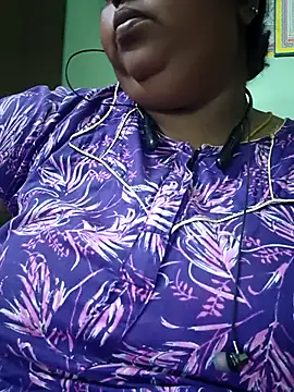 Snapshot of sweetrevathi chatting on 10-30-25, 12:39 sweetrevathi online show from 10-30-25, 12:39