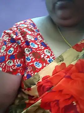 Snapshot of sweetrevathi chatting on 11-02-25, 05:04 sweetrevathi online show from 11-02-25, 05:04