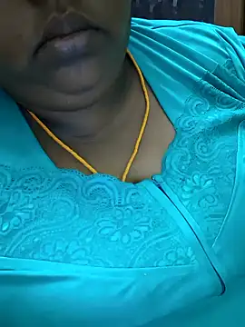 Snapshot of sweetrevathi chatting on 11-21-25, 05:28 sweetrevathi online show from 11-21-25, 05:28