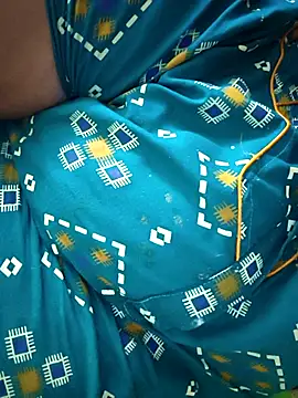 Snapshot of sweetrevathi chatting on 11-30-25, 09:02 sweetrevathi online show from 11-30-25, 09:02