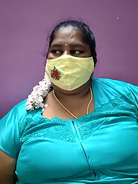 Snapshot of sweetrevathi chatting on 12-03-25, 05:33 sweetrevathi online show from 12-03-25, 05:33