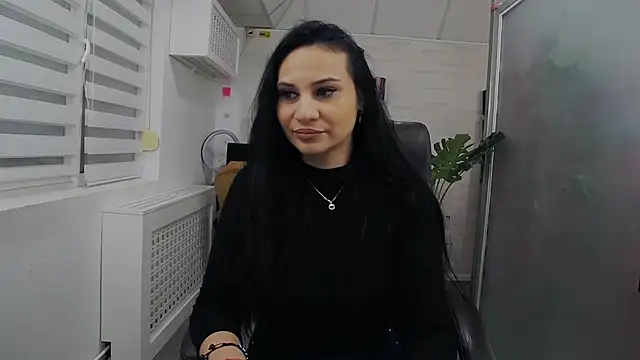 YaraXCox online show from 03-01-26, 04:03