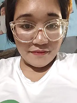 Snapshot of PussyCherry chatting on 10-10-25, 06:12 PussyCherry online show from 10-10-25, 06:12