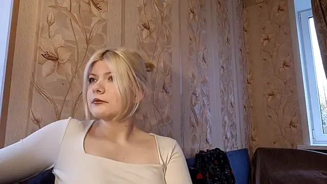 EllenMompoint online show from 10-28-25, 07:23