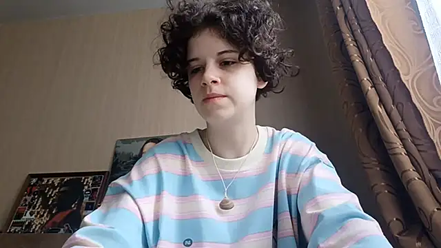 JesseniaHanney online show from 10-17-25, 08:06